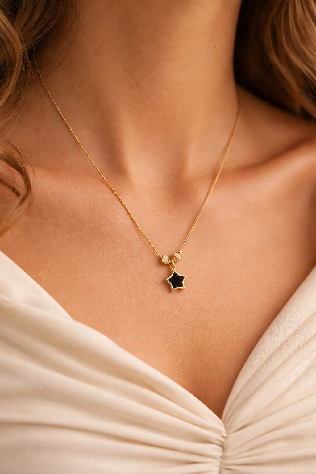 Stylish Gold Star Pendant Necklace – Elegant Jewelry for Women